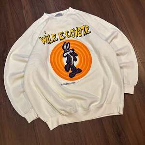 Vintage 1992 Looney Tunes Wile E. Coyote Crewneck Sweatshirt XL